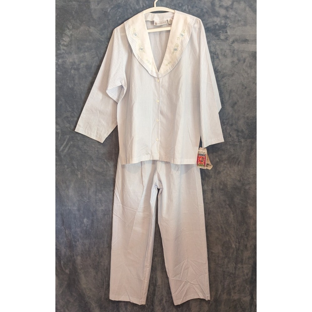Vintage Vandemere Pajama Set Size M Top Pants Embroidered Flowers Grannycore NWT